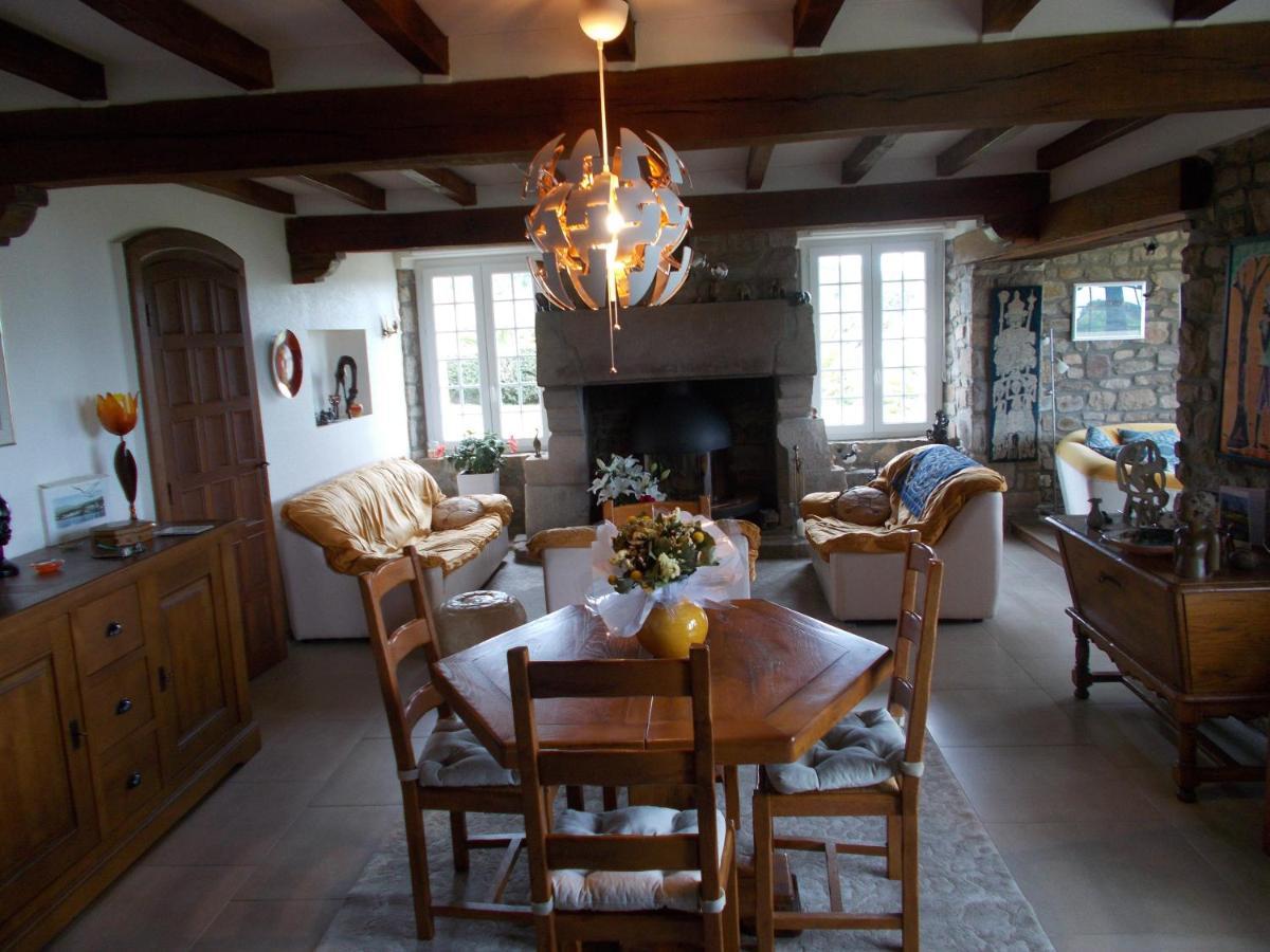 Les Ajoncs Bed & Breakfast Плугрескан Екстериор снимка